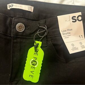 Brand new black shorts from kohls! New with tags and very stretchy.